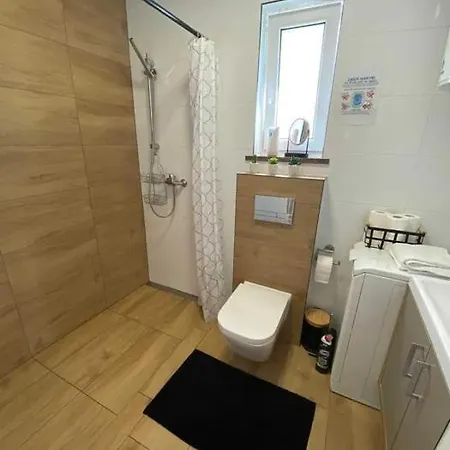 Anastazja Na Kaszubach Z Wlasna Linia Brzegowa Oraz Balia *