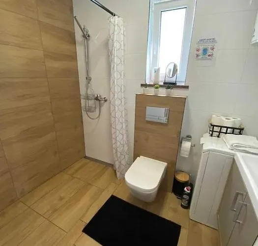 Anastazja Na Kaszubach Z Wlasna Linia Brzegowa Oraz Balia *